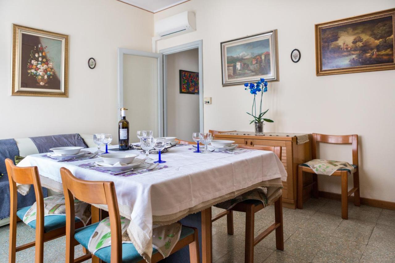 A Pochi Passi Dal Centro E Dall'Ospedale Di Parma 아파트 외부 사진